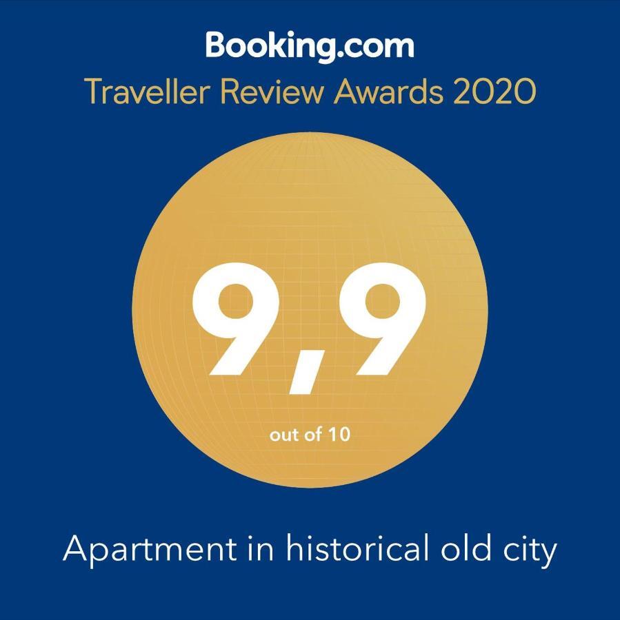 Historical Old Apartment: Spacious Balcony Retreat